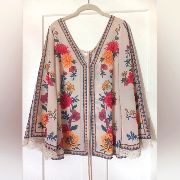 Flying Tomato Tops - Flying Tomato Bell Sleeved Top